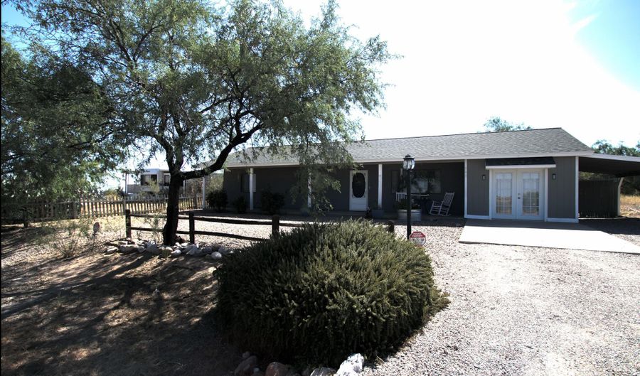 563 N Mescal Rd, Benson, AZ 85602 - 3 Beds, 2 Bath