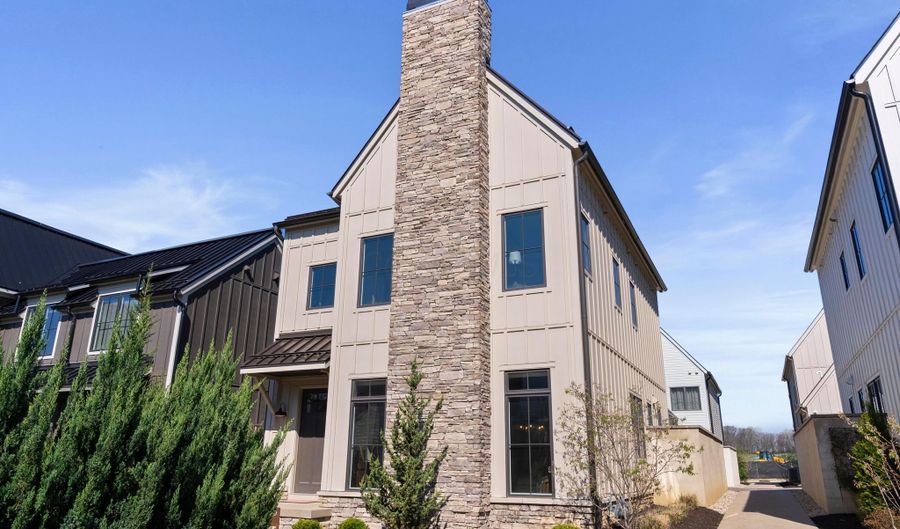 2899 Katmai Dr A, Columbus, OH 43228 - 2 Beds, 3 Bath