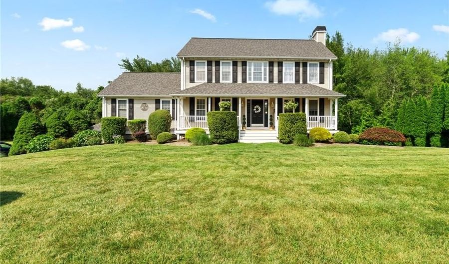 45 Silo Dr, Cranston, RI 02921 - 4 Beds, 4 Bath