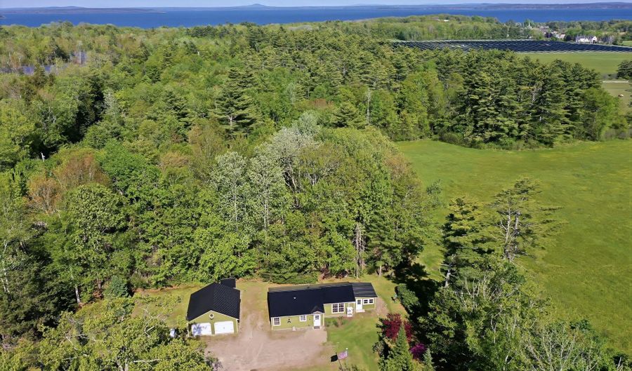 3 Reeds Ln, Belfast, ME 04915 - 2 Beds, 1 Bath