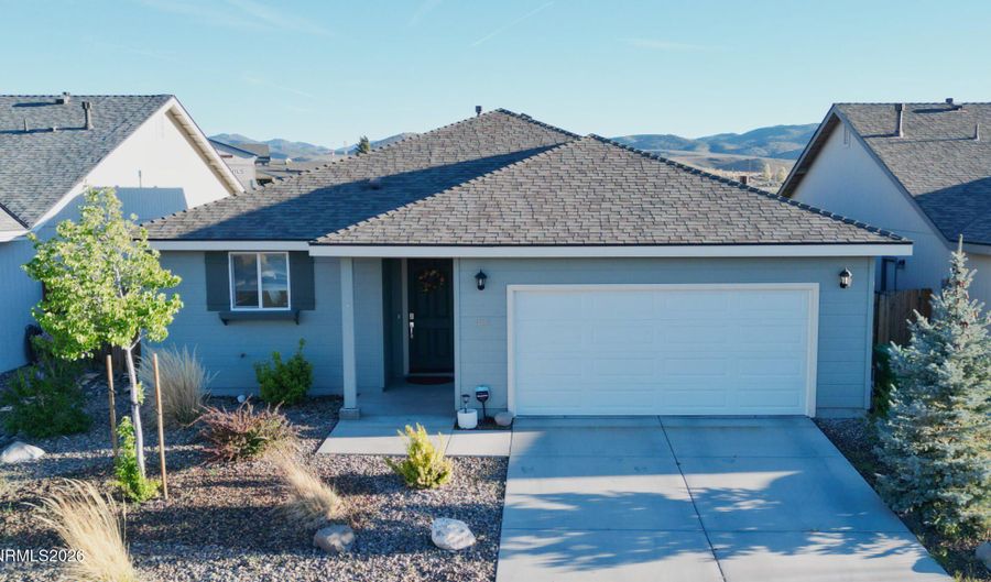 318 Granite Ct, Dayton, NV 89403 - 3 Beds, 2 Bath