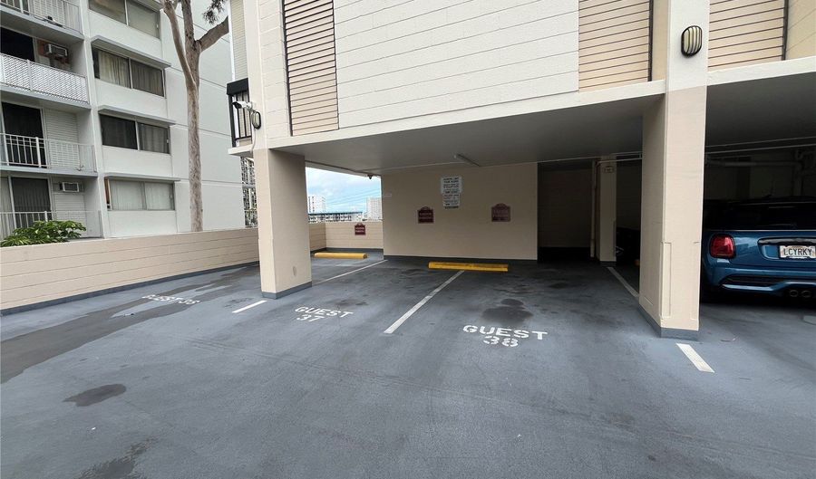 1560 Thurston Ave 504, Honolulu, HI 96822 - 0 Beds, 1 Bath