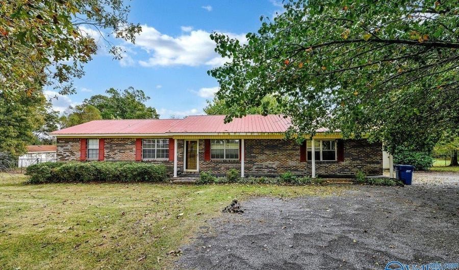 6460 Brashiers Chapel Rd, Arab, AL 35016 - 4 Beds, 3 Bath