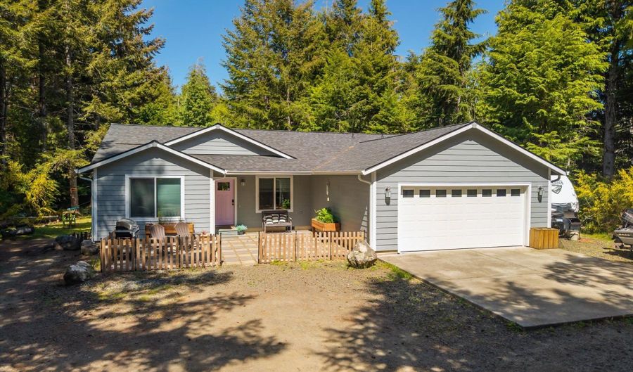 56502 TOM SMITH Rd, Bandon, OR 97411 - 3 Beds, 2 Bath