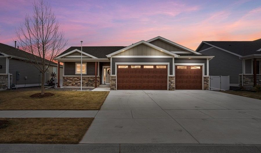 5329 CARMEL Dr, Cheyenne, WY 82009 - 3 Beds, 2 Bath