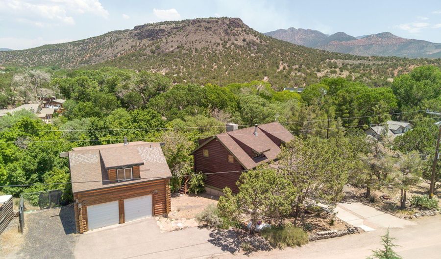 503 S COTTONWOOD Dr, Brookside, UT 84782 - 4 Beds, 3 Bath