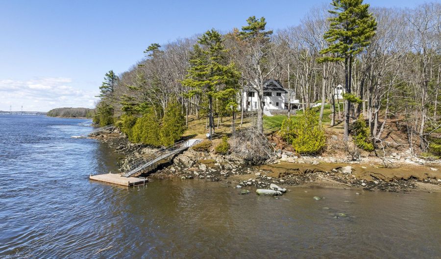 25 S River Rd, Arrowsic, ME 04530 - 3 Beds, 3 Bath