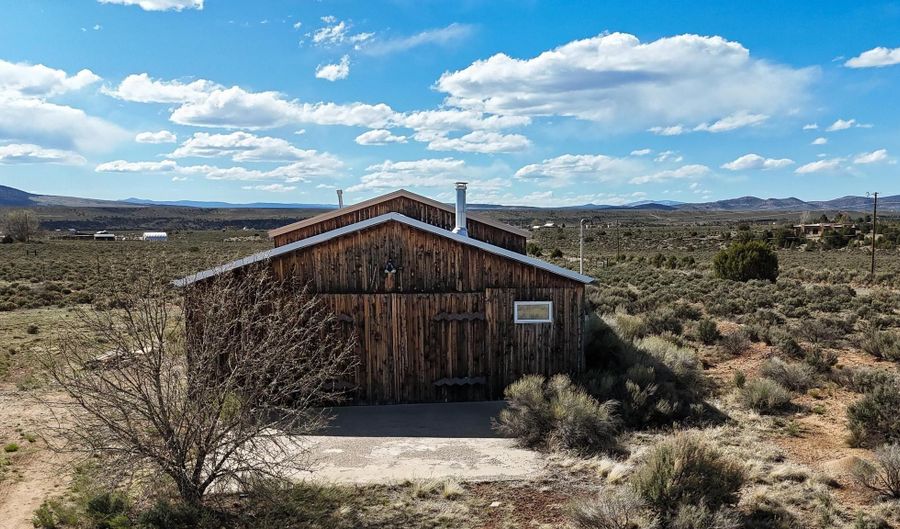 13 Coyote Loop, Arroyo Hondo, NM 87513 - 4 Beds, 3 Bath