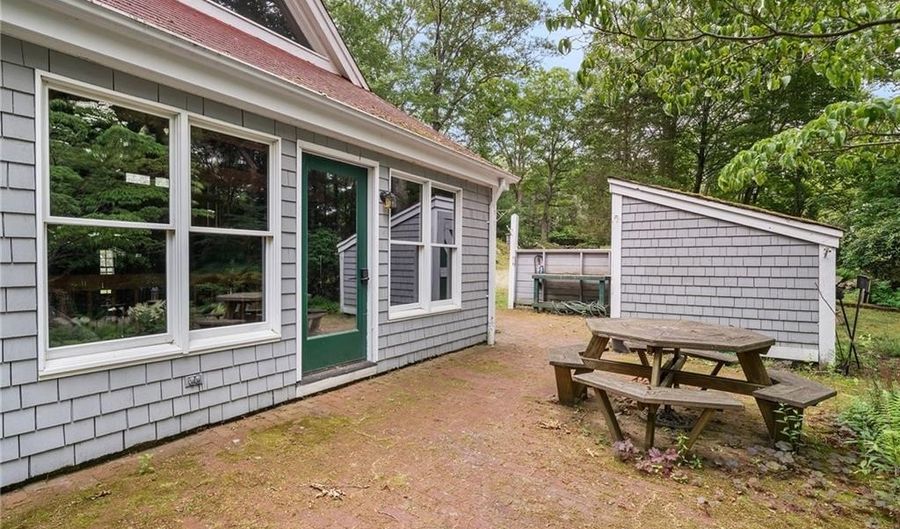 243 Glen Rock Rd, Exeter, RI 02892 - 3 Beds, 2 Bath