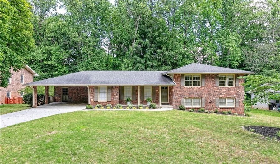 4873 Mill Brook Dr, Atlanta, GA 30338 - 4 Beds, 3 Bath