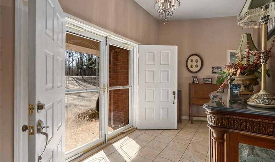 97 Cullen Hills Dr, Bella Vista, AR 72715 - 4 Beds, 3 Bath