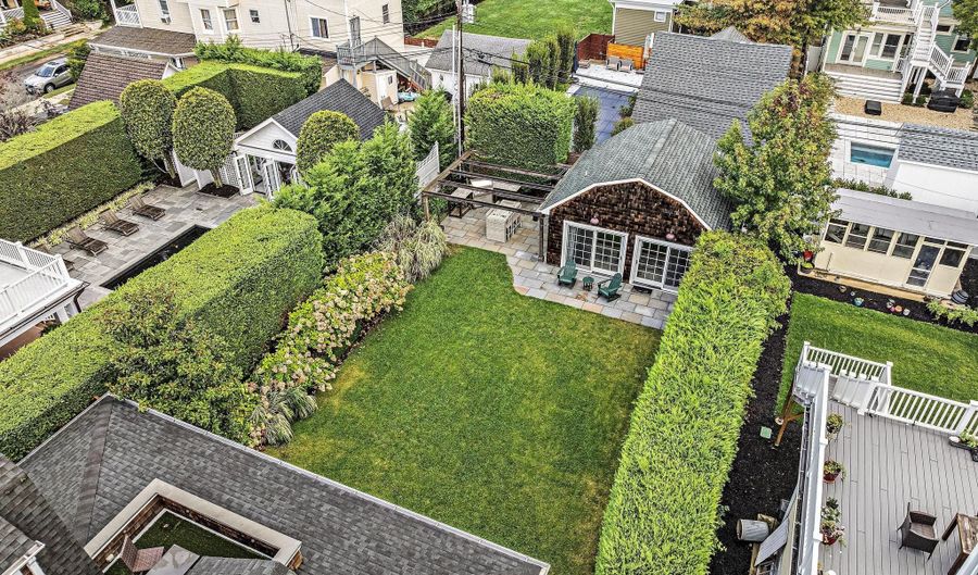 611 Sunset Ave, Asbury Park, NJ 07712 - 4 Beds, 4 Bath