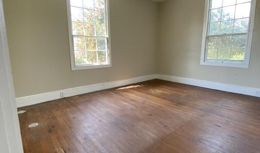 4313 Caratoke Hwy, Barco, NC 27917 - 4 Beds, 2 Bath