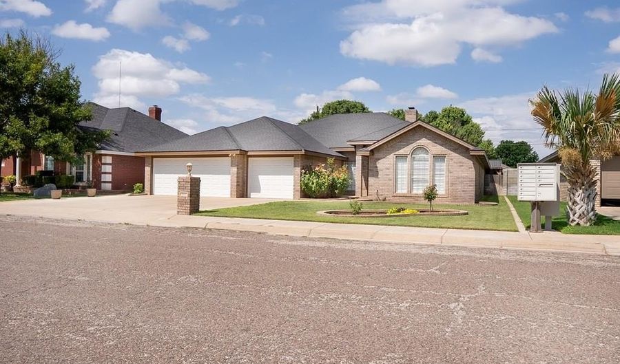 1207 NW 16th St, Andrews, TX 79714 - 4 Beds, 2 Bath