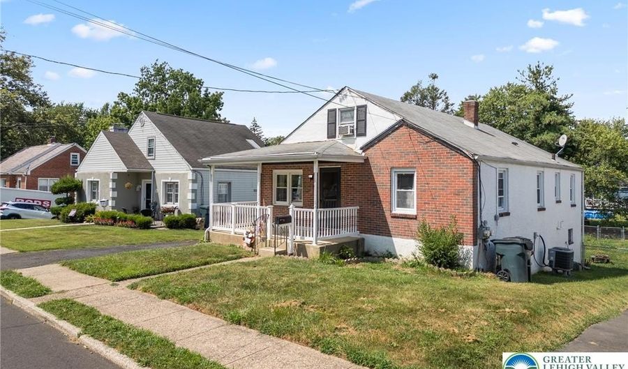 2541 Brookdale Ave, Abington, PA 19001 - 3 Beds, 1 Bath
