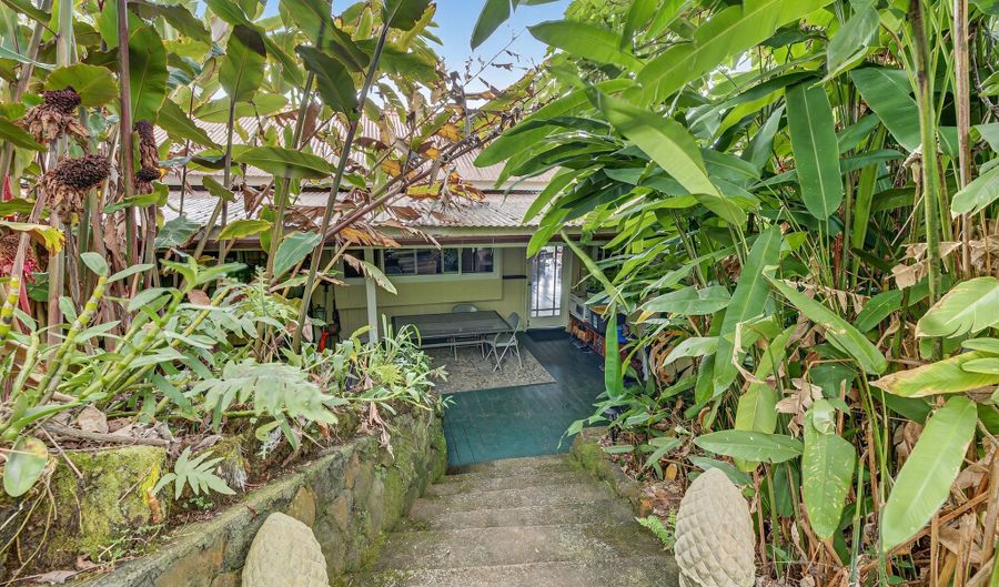 83-5531 HAWAII BELT Rd, Captain Cook, HI 96704 - 6 Beds, 4 Bath
