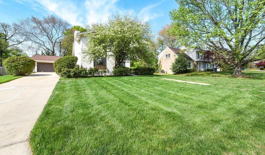 9912 CONESTOGA Way, Potomac, MD 20854 - 4 Beds, 5 Bath