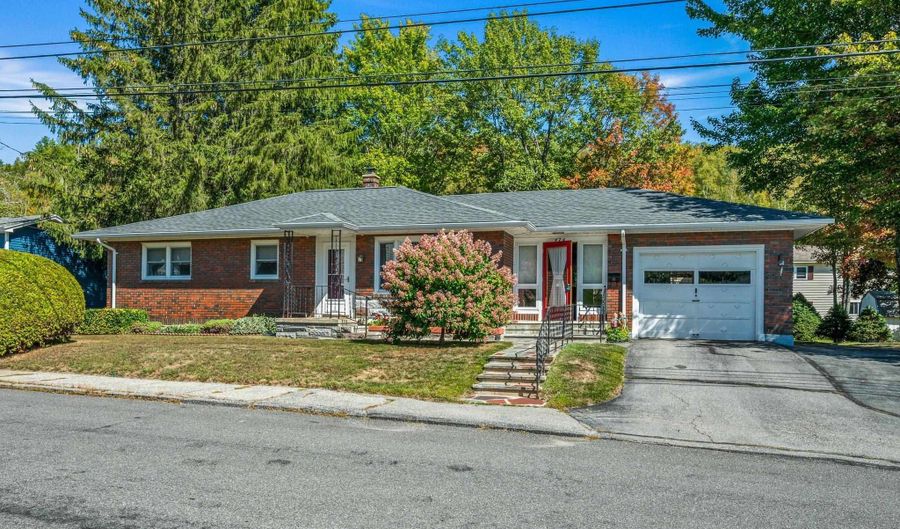 474 Madison Ave, Berlin, NH 03570 - 3 Beds, 1 Bath
