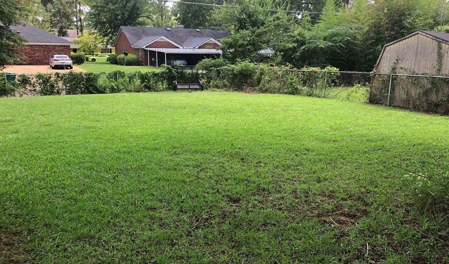 2814 Reeves Ln, Albany, GA 31721 - 3 Beds, 2 Bath
