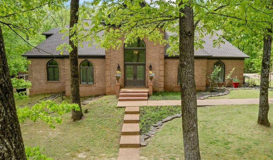 9157 GILLIE Cv, Bartlett, TN 38133 - 5 Beds, 6 Bath