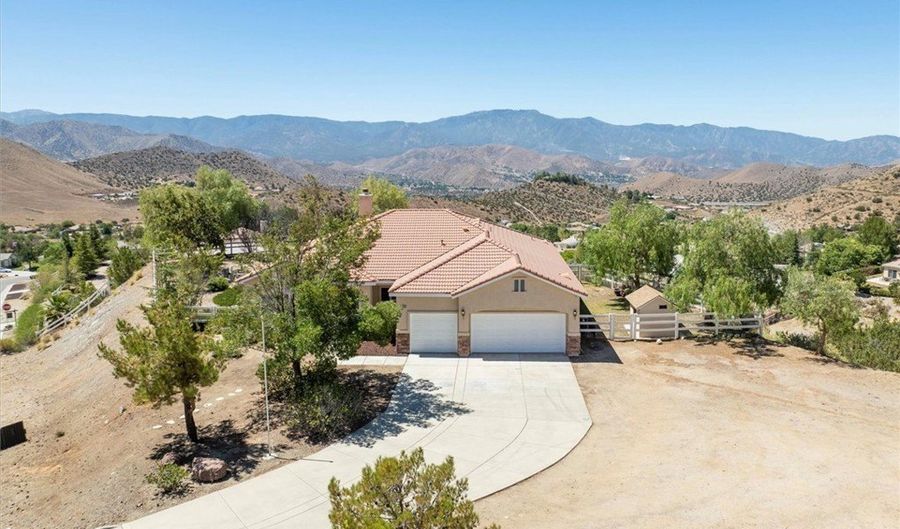 34533 Aspen St, Acton, CA 93510 - 4 Beds, 3 Bath
