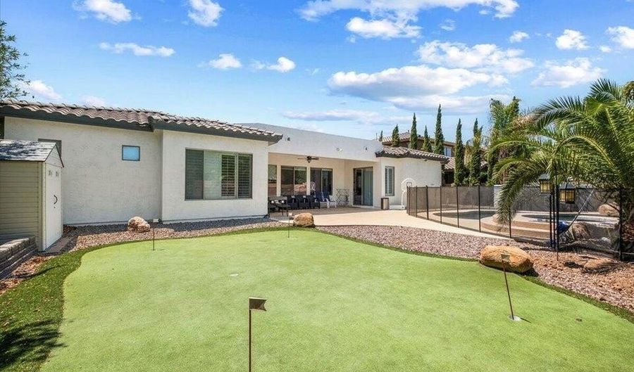 1842 E KAIBAB Dr, Chandler, AZ 85249 - 4 Beds, 4 Bath