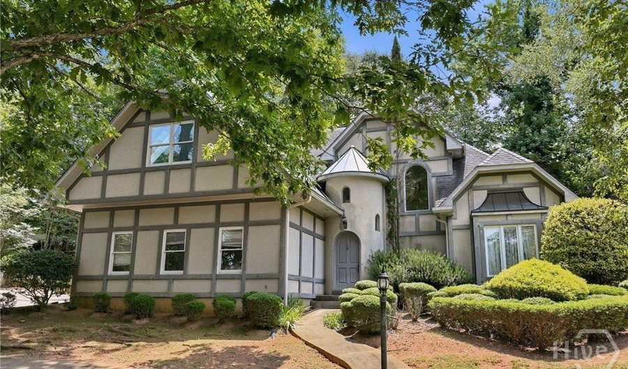 372 Woodhaven Dr, Athens, GA 30606 - 4 Beds, 3 Bath