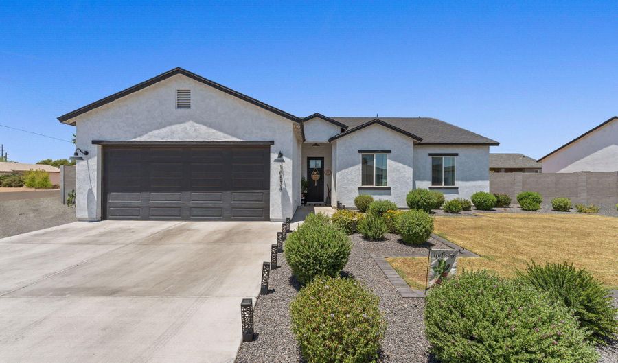 10534 E Butte St, Apache Junction, AZ 85120 - 4 Beds, 3 Bath