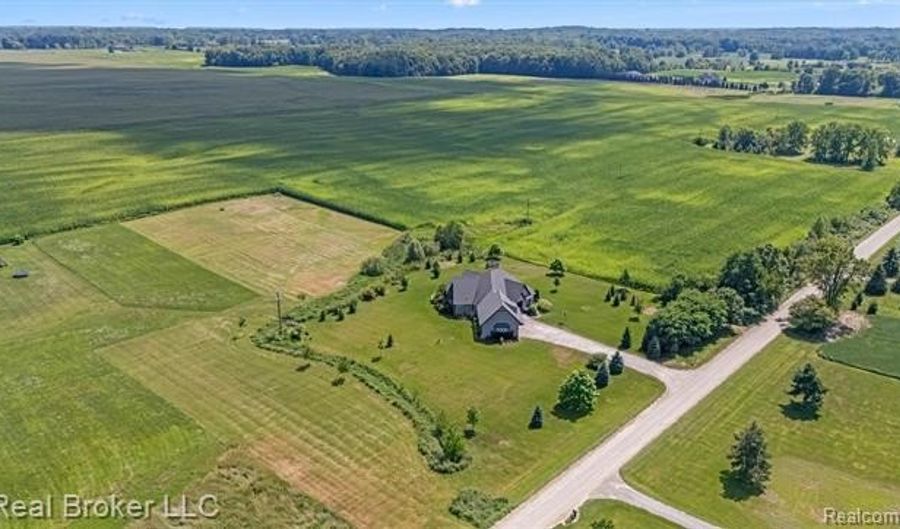 7190 Earhart Rd, Ann Arbor, MI 48105 - 5 Beds, 4 Bath