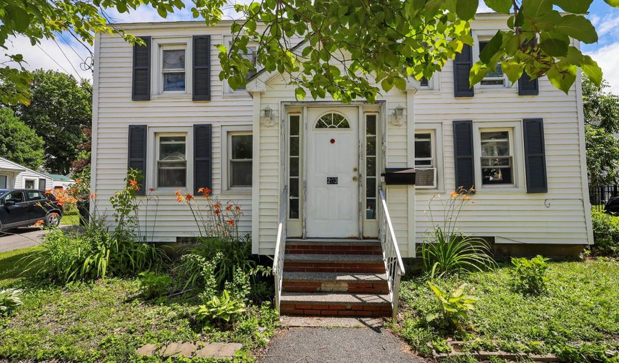 203 Grove St, Bangor, ME 04401 - 3 Beds, 2 Bath