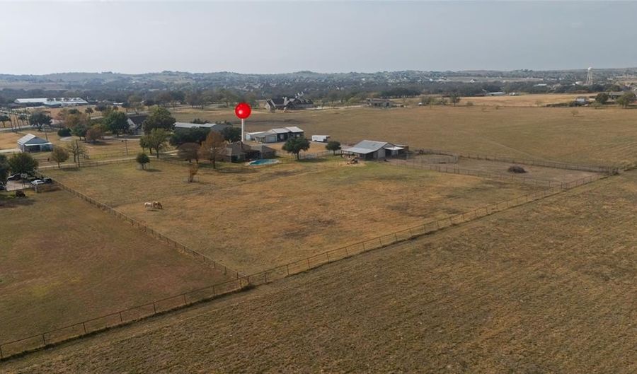 104 Old Rock Rd, Aledo, TX 76008 - 3 Beds, 2 Bath