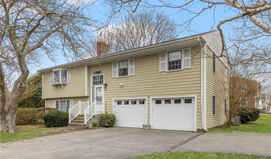 384 Valley Rd, Middletown, RI 02842 - 4 Beds, 3 Bath