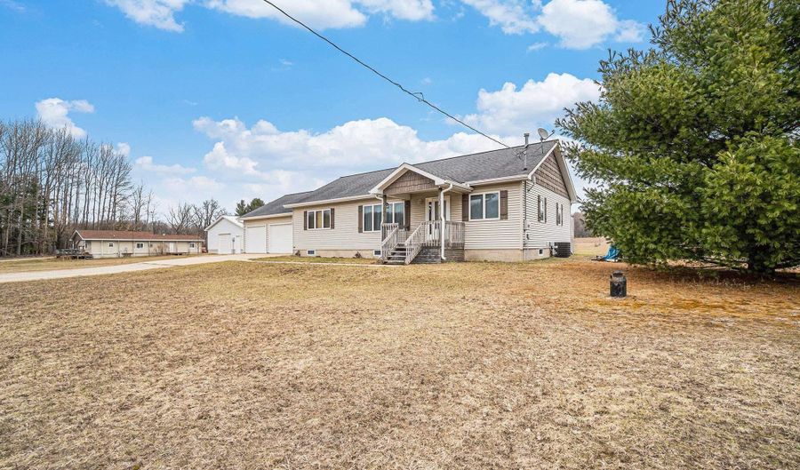 9196 NW Manley Rd, Alden, MI 49612 - 4 Beds, 2 Bath