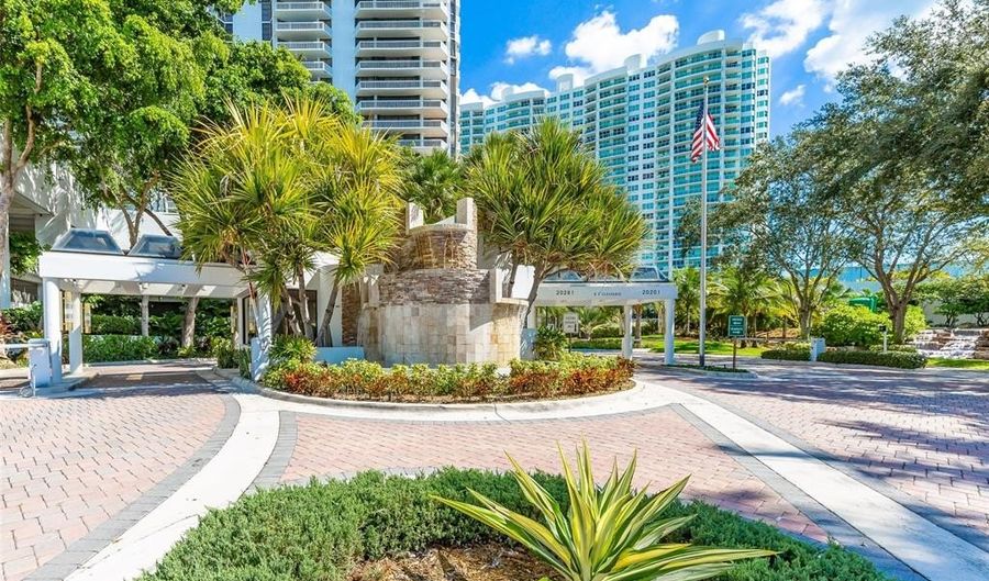 20201 E Country Club Dr 706, Aventura, FL 33180 - 2 Beds, 4 Bath