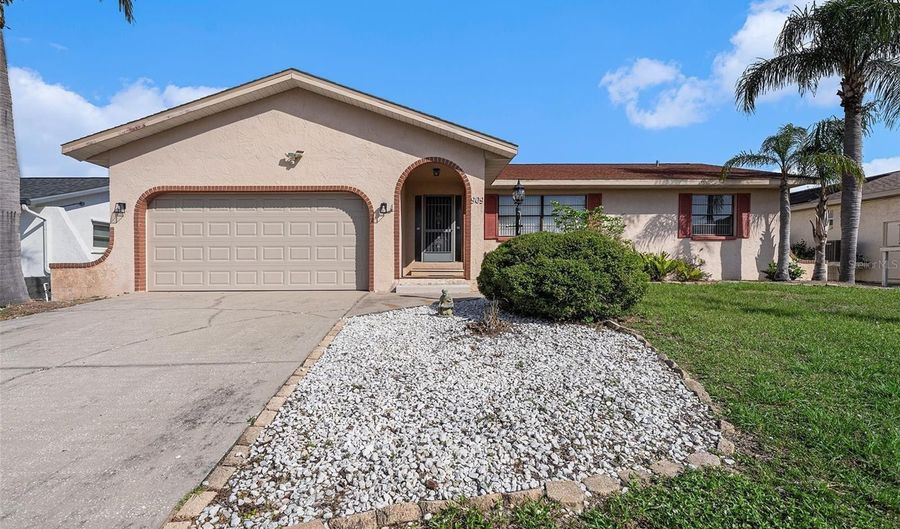 909 CHIPAWAY Dr, Apollo Beach, FL 33572 - 3 Beds, 2 Bath