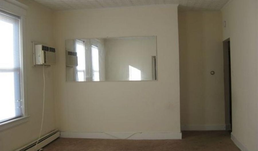 382 Washington Ave, Belleville, NJ 07109 - 2 Beds, 1 Bath