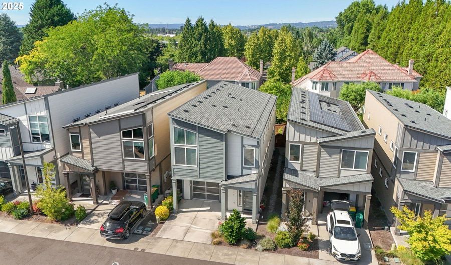 782 NW PEBBLESTONE Ln, Beaverton, OR 97006 - 3 Beds, 3 Bath