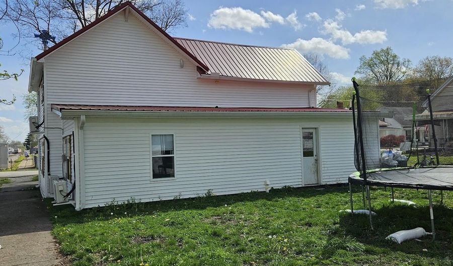 302 Frankfort St, Augusta, KY 41002 - 4 Beds, 2 Bath