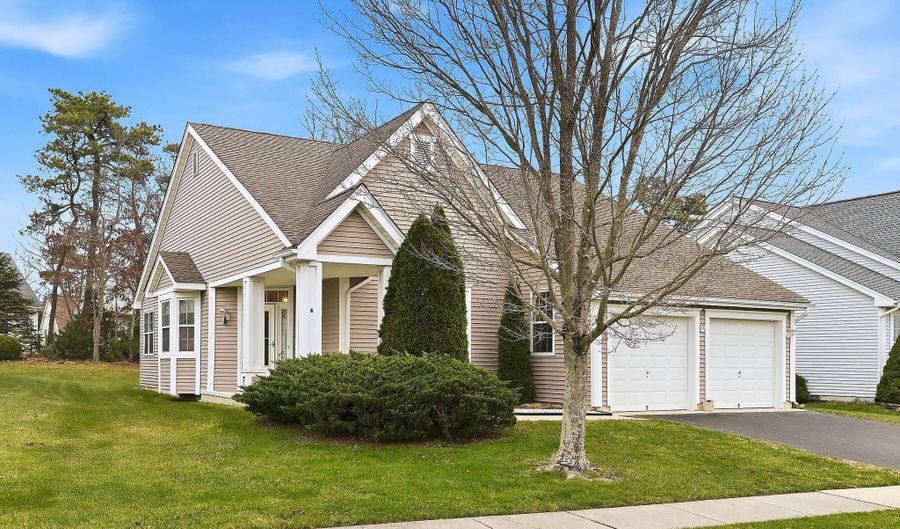 6 Swan Lake Ct, Barnegat, NJ 08005 - 2 Beds, 2 Bath
