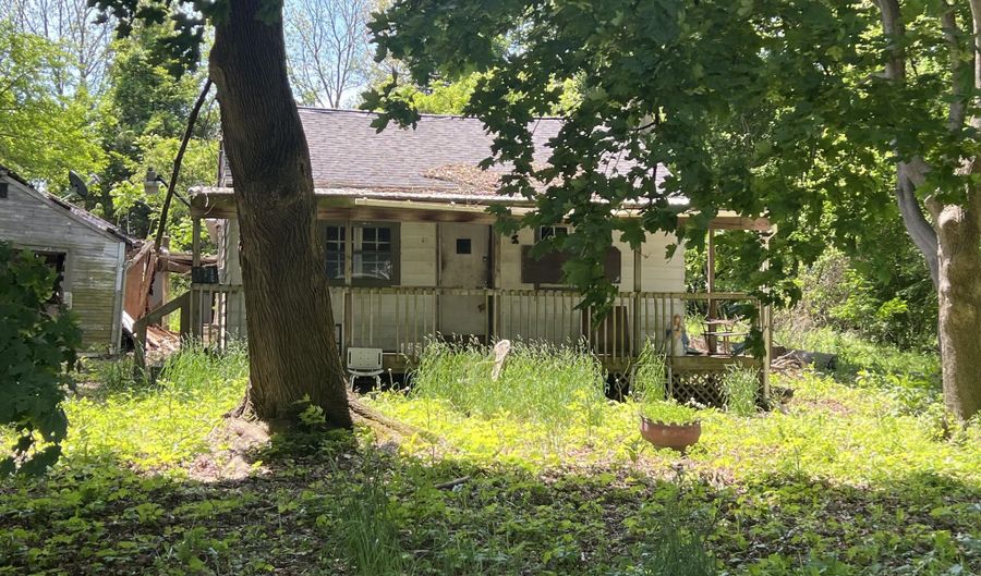 27620 C Dr N, Albion, MI 49224 - 1 Beds, 1 Bath