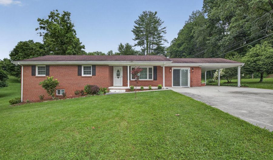 379 NE Morningside Ln, Abingdon, VA 24210 - 2 Beds, 2 Bath
