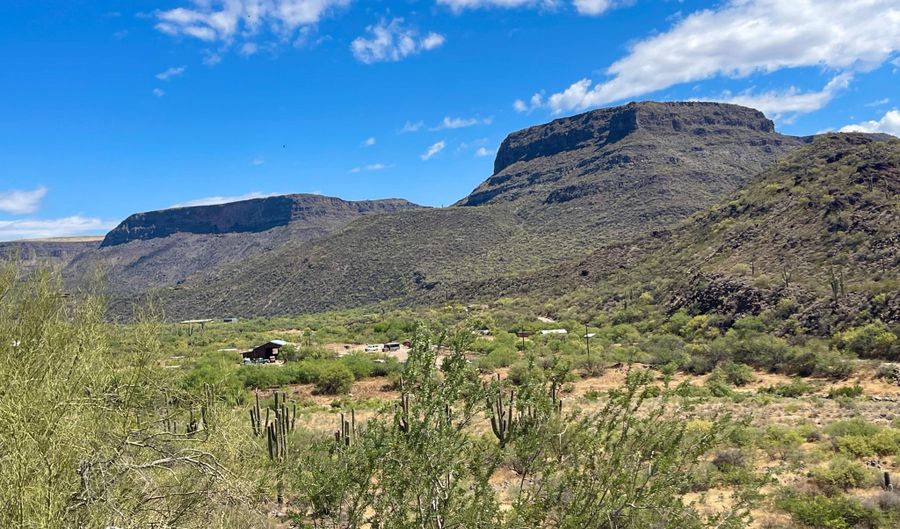 31900 S Tillys Trl, Black Canyon City, AZ 85324 - 0 Beds, 0 Bath