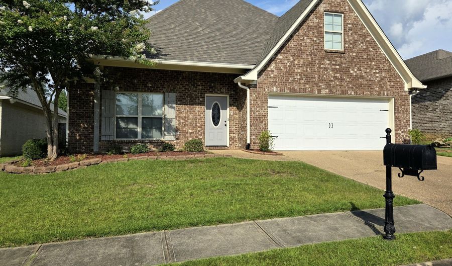 305 Flagstone Dr, Brandon, MS 39042 - 3 Beds, 2 Bath