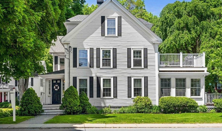 376 Main St 4, Amesbury, MA 01913 - 1 Beds, 1 Bath
