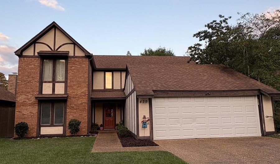429 Bradford Dr, Brandon, MS 39047 - 4 Beds, 3 Bath