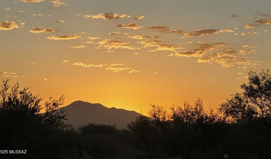 1960 W Willow Way, Benson, AZ 85602 - 3 Beds, 2 Bath