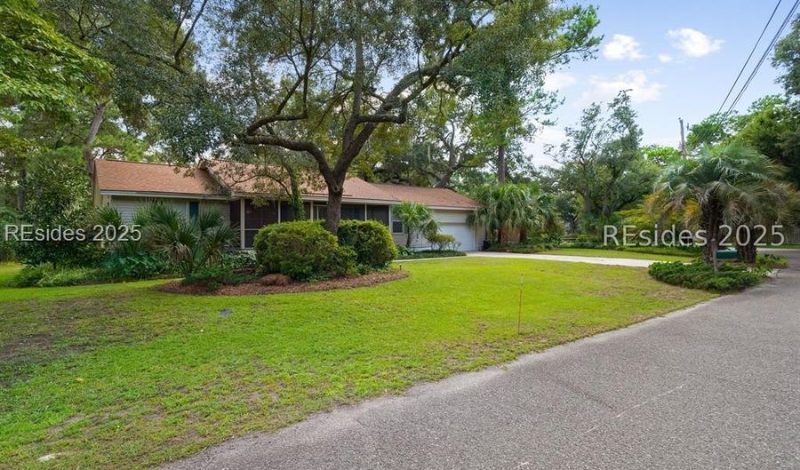 3 Hilda Ave, Beaufort, SC 29907 - 3 Beds, 2 Bath