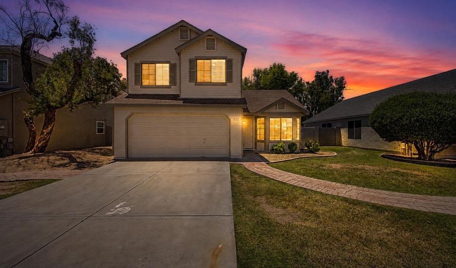 5051 W MERCURY Way, Chandler, AZ 85226 - 3 Beds, 2 Bath