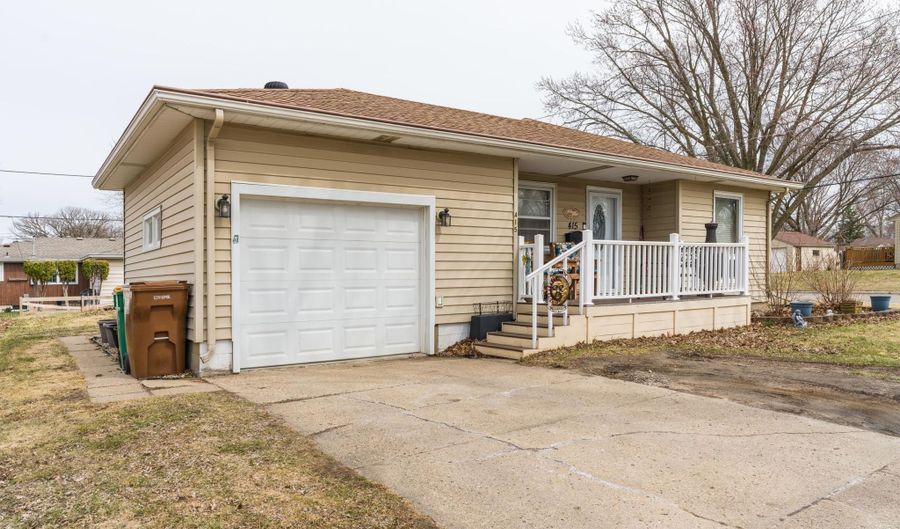 415 E Hawthorne St, Albert Lea, MN 56007 - 3 Beds, 1 Bath