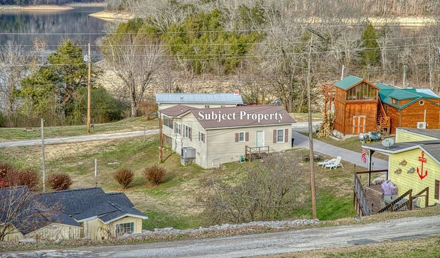 1369 Austin Lake Rd, Baxter, TN 38544 - 3 Beds, 2 Bath